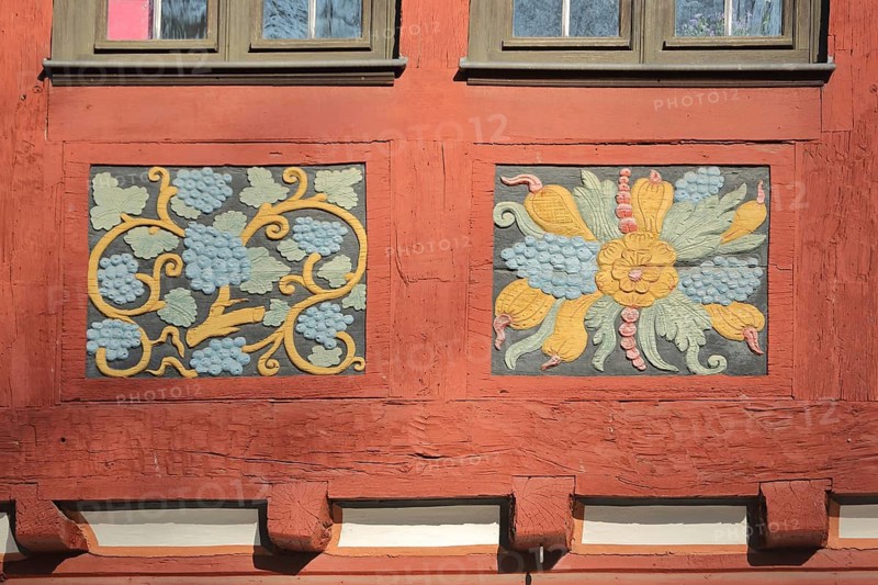 Wood carving with floral motifs, grapes, handicrafts, historic office, half-timbered house, landmark, Bad Camberg, Taunus, Hesse, Germany