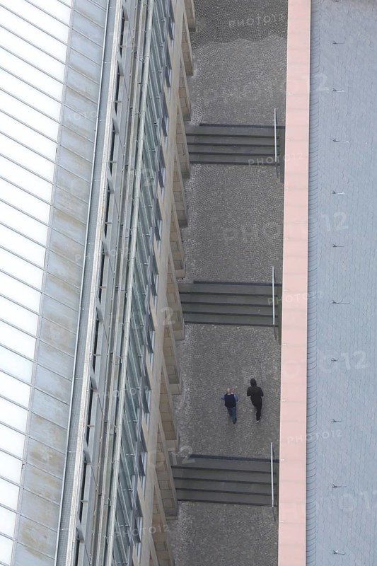 View from Kaiserdom on Passage der Schirn, Kunsthalle, looking down, perspective, two small pedestrians, pedestrian zone, narrow alley with stairs, Frankfurt am Main, Hesse, Germany