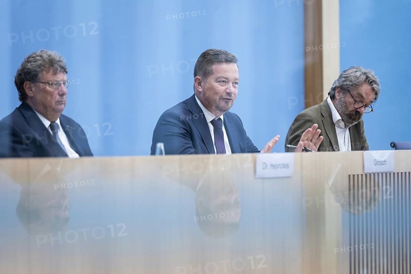 Uli Grötsch, Federal Police Commissioner to the German Bundestag, recorded during the presentation of the Police Commissioner's report at the Federal Press Conference in Berlin, 27 June 2024