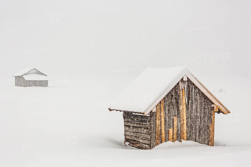 Hut in the snow, silence, Schlehdorf, Alpine foothills, Upper Bavaria, Bavaria, Germany