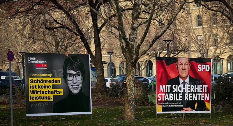 Election posters for the Bundestag election on 23 February 2025, Judith Skudelny, FDP, with direct criticism of Federal Chancellor Olaf Scholz SPD, Schönreden, Stuttgart, Baden-Württemberg, Germany