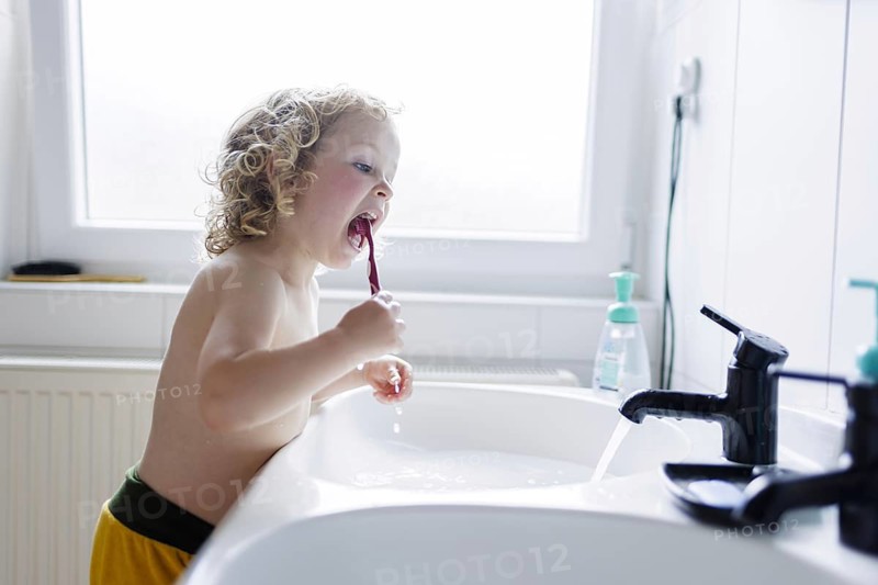 Dental hygiene for small children, Bonn, 10.07.2024