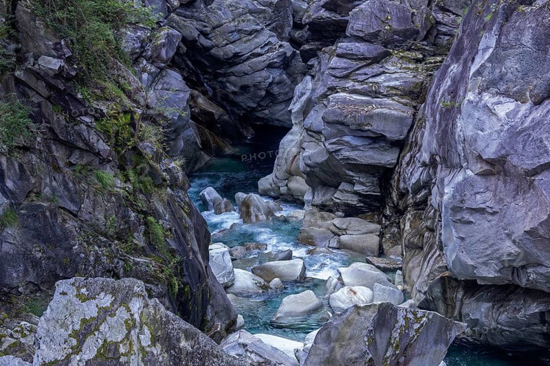 Rocks, rock formations, Verzasca River, near Lavertezzo, Verzasca Valley, Valle Verzasca, Canton Ticino, Switzerland