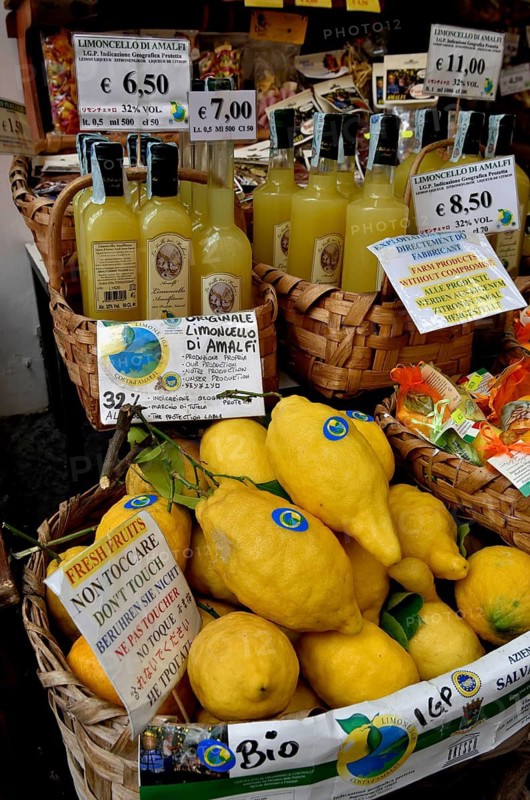 Sfusato or Amalfi lemons, limoncello, in a shop in Amalfi, Amalfi Coast, Campania, Italy