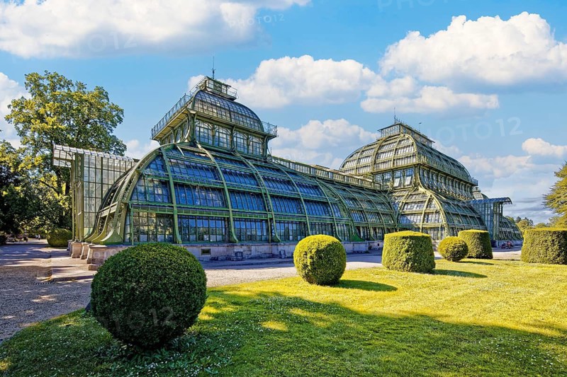 Palm house, Habsburg plant collections with 4500 plant species, largest glass house in mainland Europe, Schönbrunn Palace, former summer residence of the Habsburgs, baroque, three-winged complex, built 1695-1743, UNESCO World Heritage, Hietzing, 13th district, Vienna, Austria