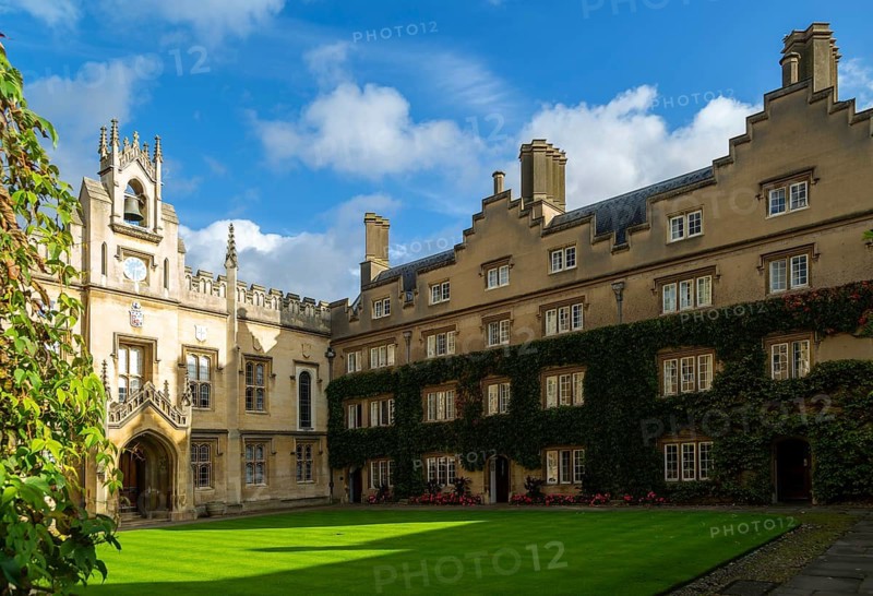 Sidney Sussex College chapel and quadrangle courtyard, Cambridge, Cambridgeshire, England, UK
