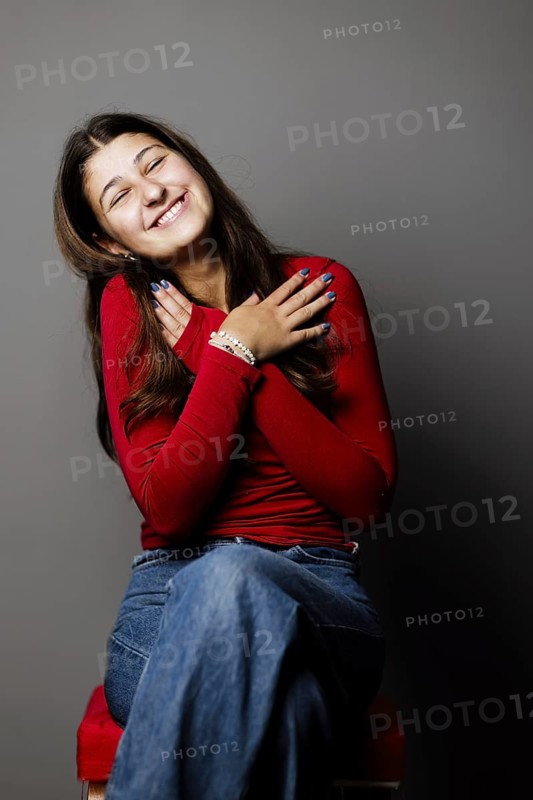 Girl, 13 years old, shows her emotions, Bonn, 04.10.2023