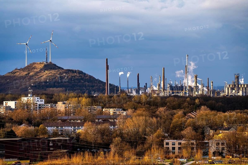 Scholven spoil tip with 2 wind turbines, right Ruhr Öl GmbH - BP Gelsenkirchen, refinery, North Rhine-Westphalia, Germany