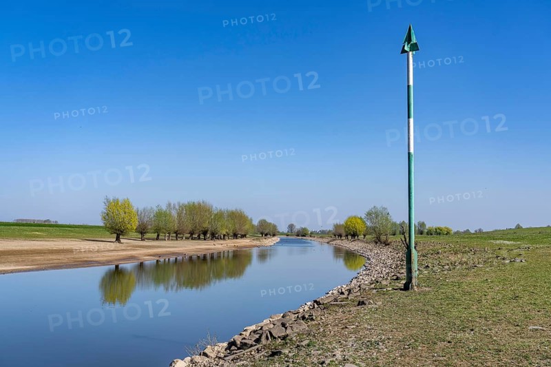 The Gierthausen oxbow lake near Schenkenschanz, Kleve, on the Lower Rhine, North Rhine-Westphalia, Germany