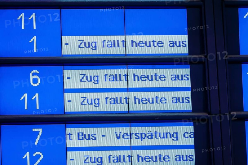 Essen, North Rhine-Westphalia, Germany - Onset of winter in the Ruhr area, Essen railway station, many trains are delayed or cancelled due to ice and snow