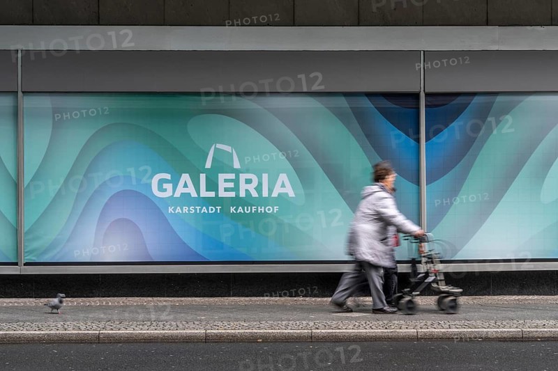Galeria Kaufhof department stores' in the city centre of Krefeld, on Hochstraße, is affected by the department stores' group's closure plans and is due to close at the end of January 2024, North Rhine-Westphalia, Germany
