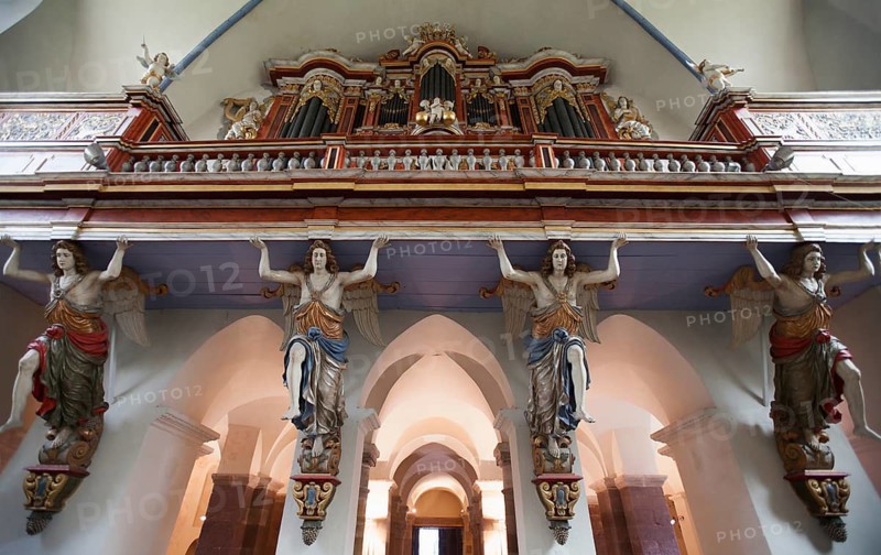 The abbey church, St. Stephanus and St. Vitus, Abbey Castle Corvey in Hoexter, Weserbergland, North Rhine Westphalia, Germany, Europe, Klosterkirche St. Stephanus und St. Vitus, ehemalige Abtei und Schloss Corvey in Höxter, Weserbergland, Nordrhein-Westfalen, Deutschland, Europa