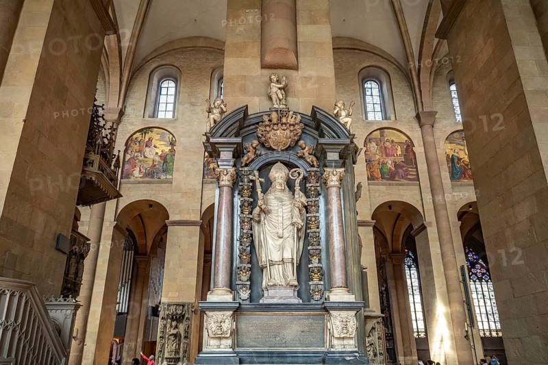 Epitaph for Archbishop Sebastian von Heusenstamm in the interior of St. Martin's Cathedral or Mainzer Cathedral in Mainz, Rhineland-Palatinate, Germany