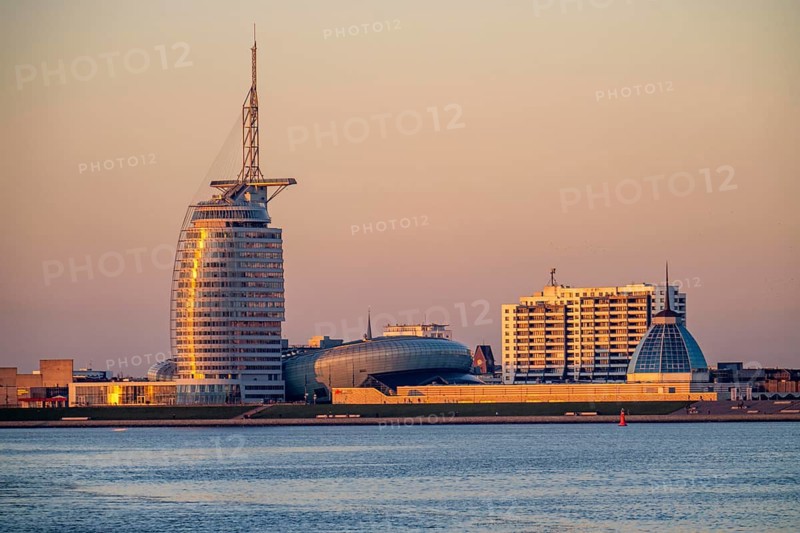Skyline of Bremerhaven, seen over the Weser, Atlantic Sail City Hotel, Klimahaus, skyscrapers at the Columbus Centre, in Bremerhaven, Bremen, Germany