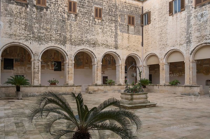 Cloister of the Basilica of Santa Caterina d'Alessandria, Franciscan church, Galatina, Province of Lecce, Apulia, Italy