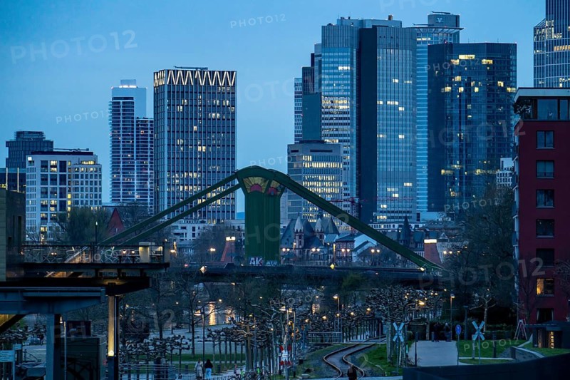 Skyline of Frankfurt am Main, skyscrapers, business and banking district in the city centre, Flößerbrücke, Hesse, Germany