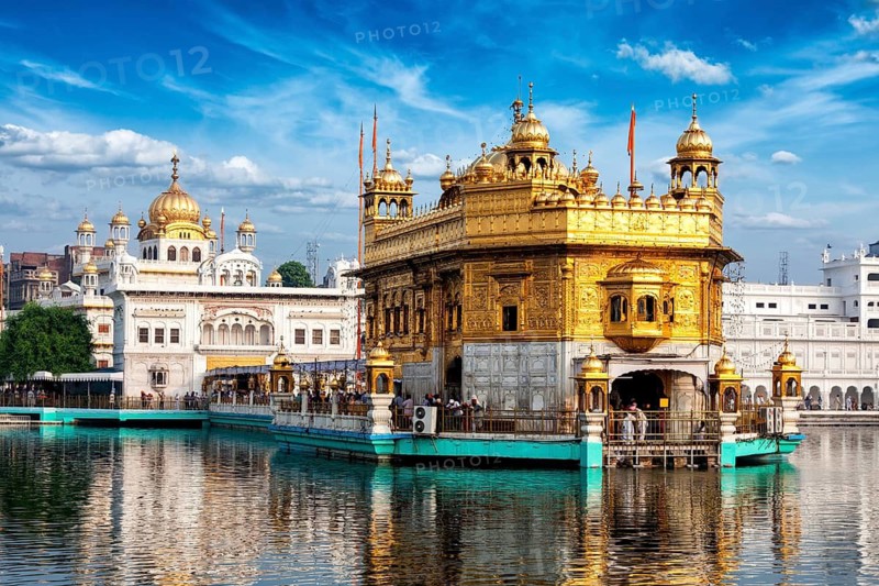Famous indian landmark, Sikh gurdwara Golden Temple (Harmandir Sahib) . Amritsar, Punjab, India