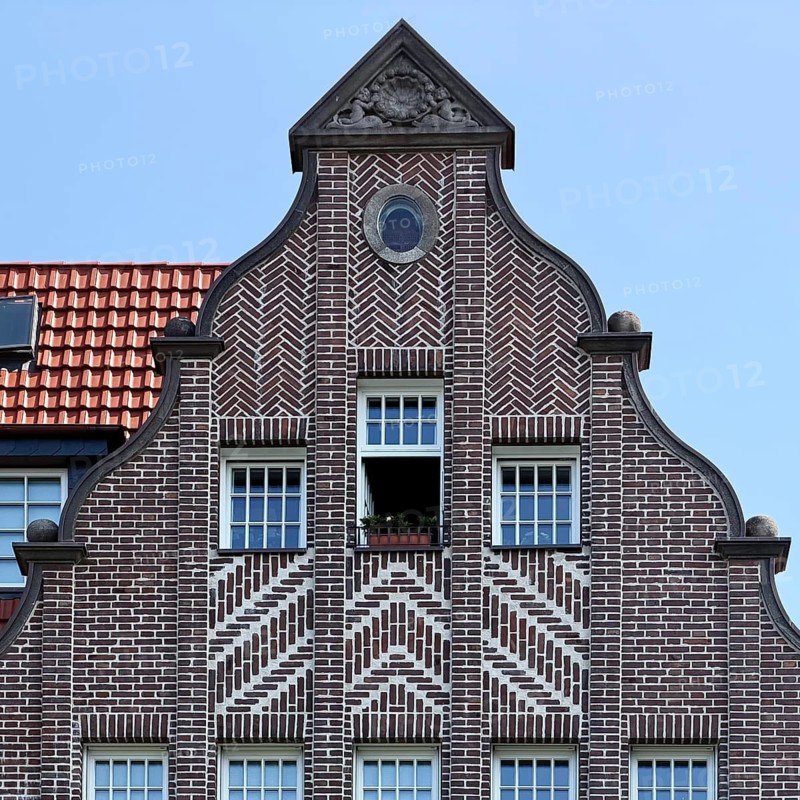 House in the old town of Bremen near the Weser, detail of the façade with herringbone bricks, Free Hanseatic City of Bremen, Germany