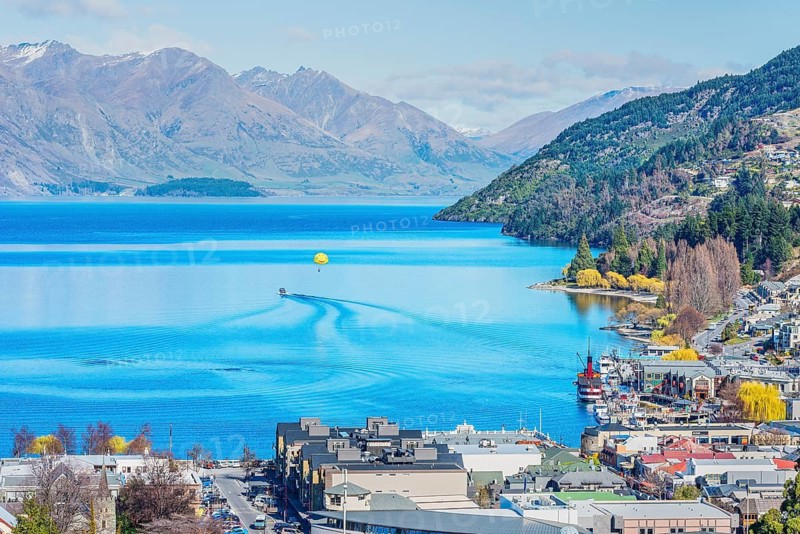 View of Queenstown and lake Wakatipu, Queenstown, South Island, New Zealand