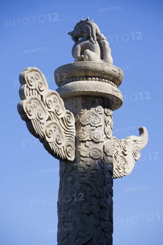 ornamental column