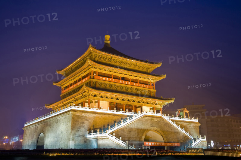 Night Scene of Bell Tower and Drum Tower,Xi'an