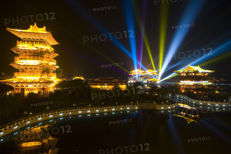 Qingming Riverside Landscape Garden in Kaifeng city