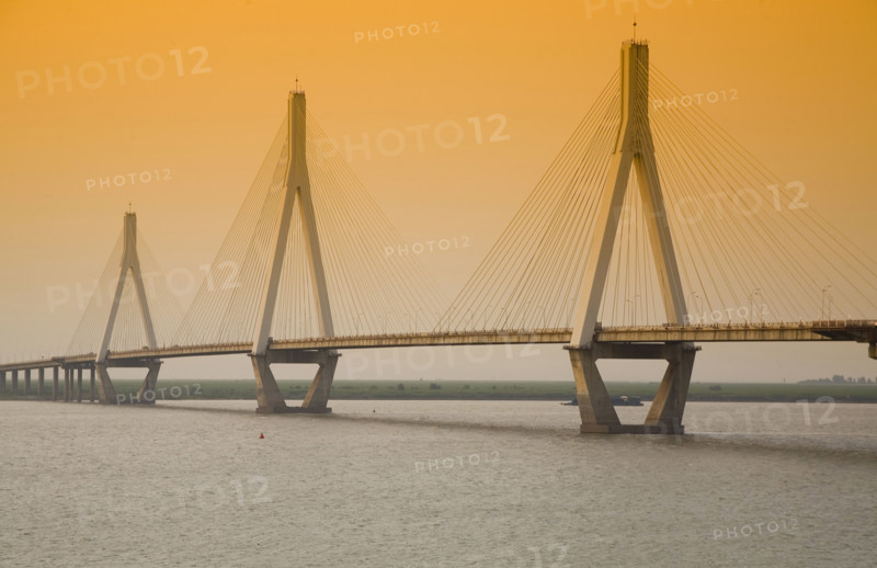 Hunan,Yueyang,Dongting Bridge,Dongting Lake Bridge,