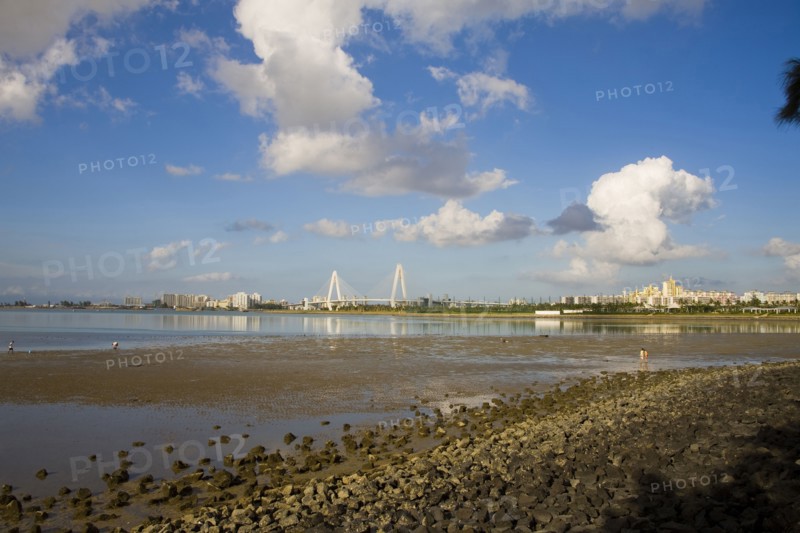 Haikou, Century Bridge