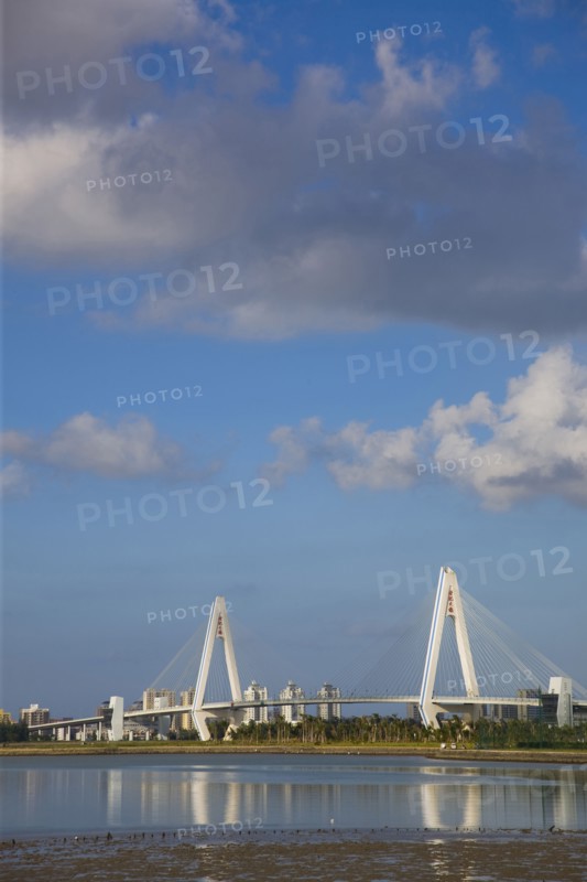 Haikou, Century Bridge