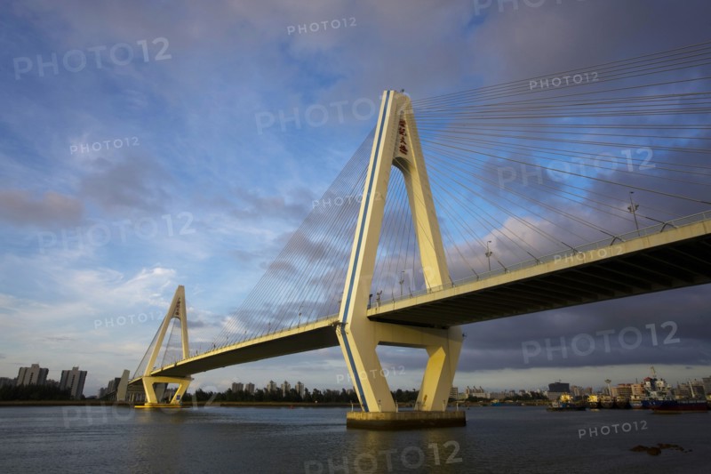 Haikou, Century Bridge