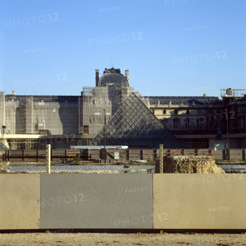The Grand Louvre project (1981-1999)