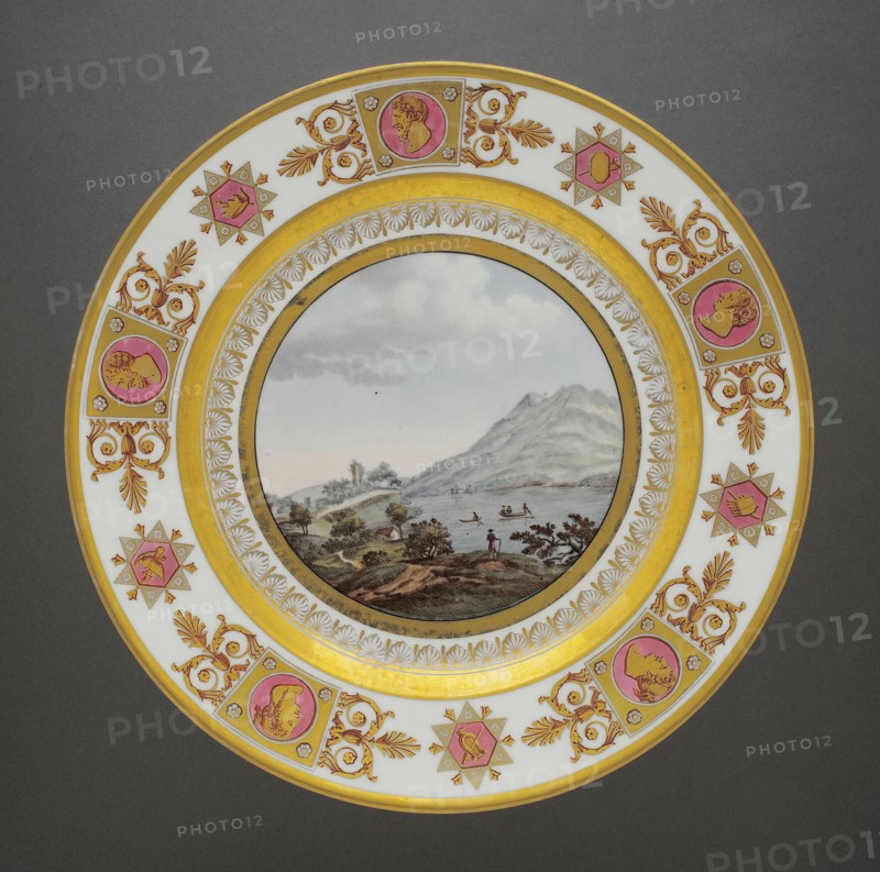 Dessert plate from the Suisses crockery set