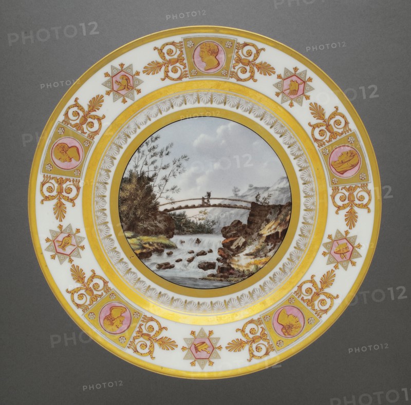 Dessert plate from the Suisses crockery set