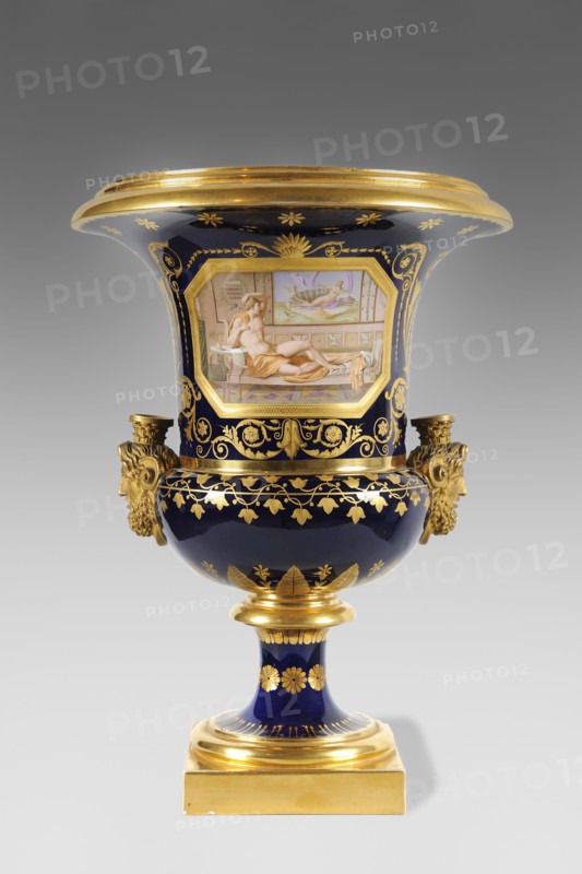 Medicis Vase with Zeus heads