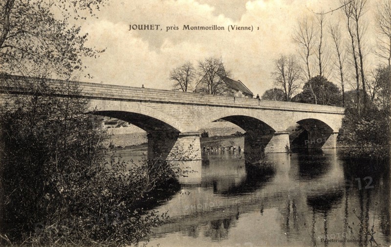 Pont et la Vienne
Jouhet