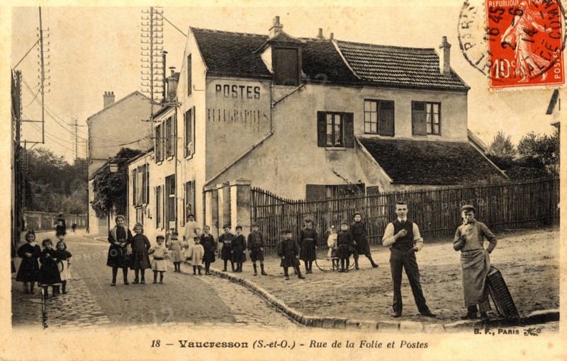Vaucresson,
Post office