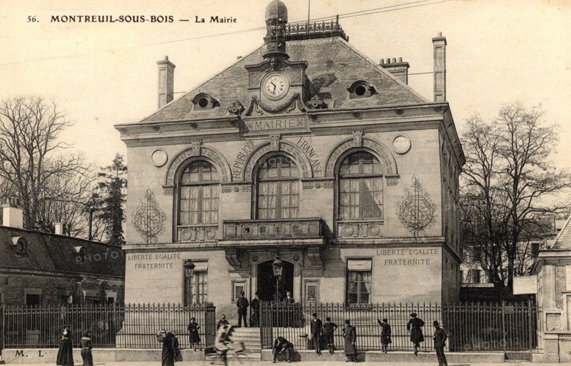 Montreuil,
La mairie