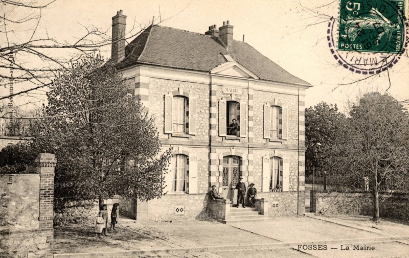 Fosses,
Mairie