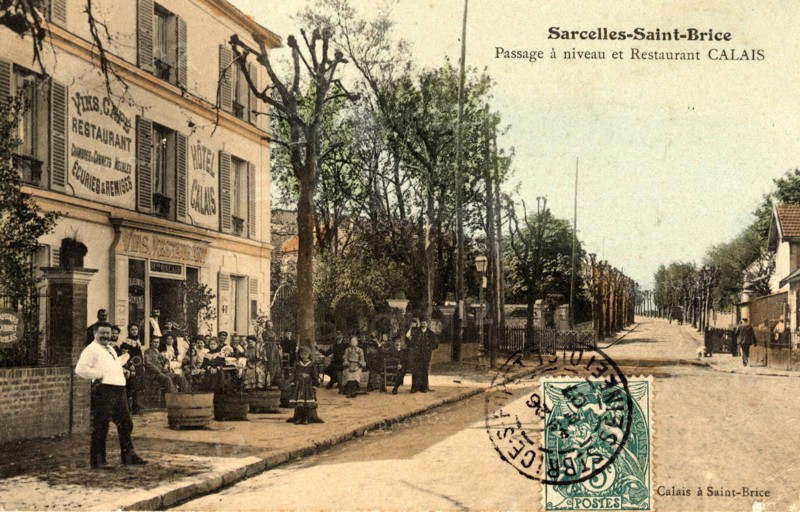 Sarcelles,
Passage à niveau