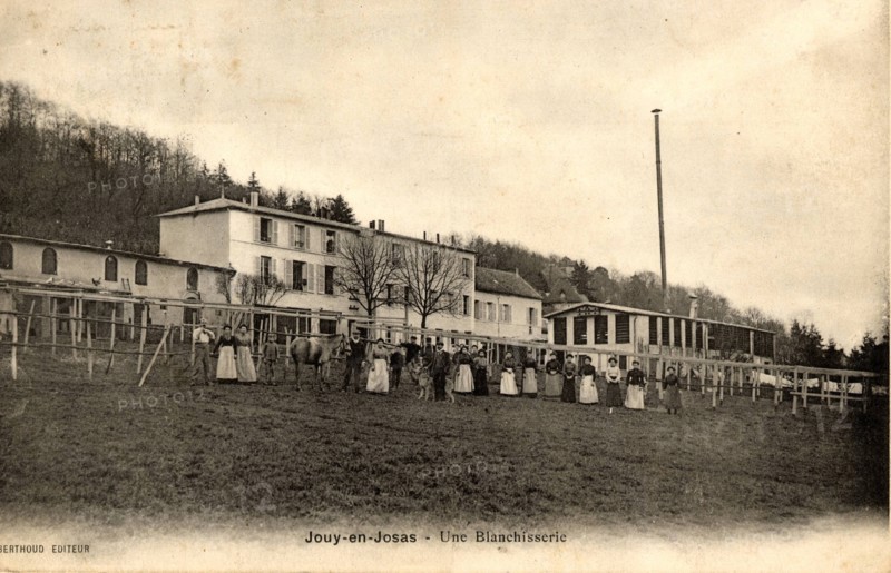 JOUY-EN-JOSAS,
Laundry