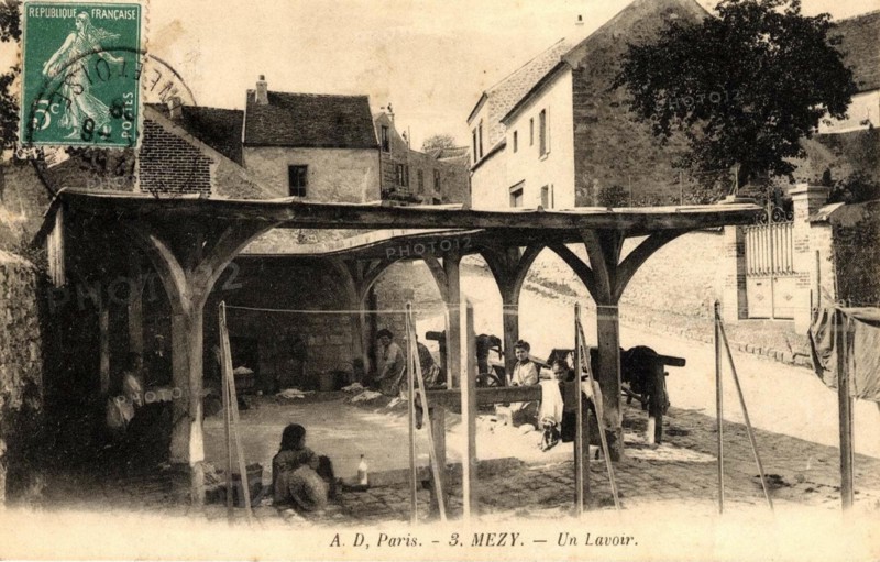 MEZY-SUR-SEINE