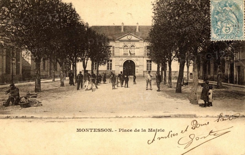 MONTESSON,
Town hall