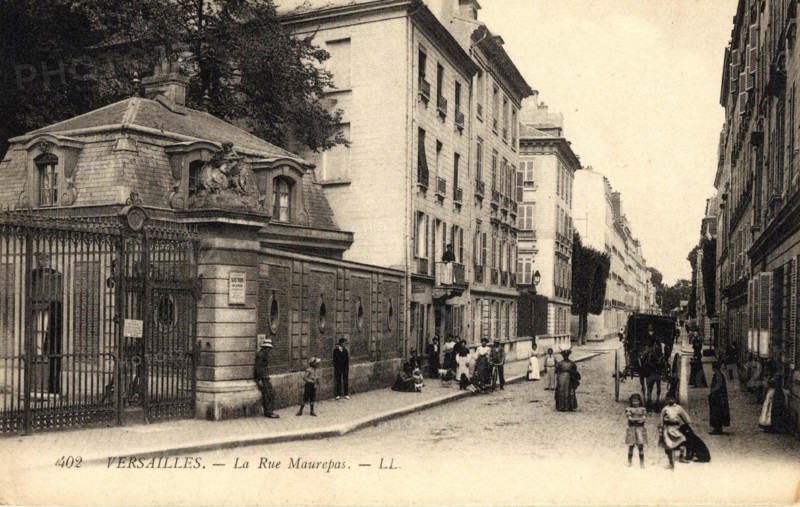 VERSAILLES