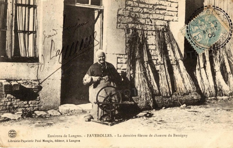 FAVEROLLES