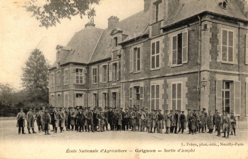 THIVERVAL-GRIGNON
