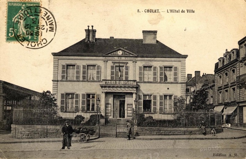 CHOLET