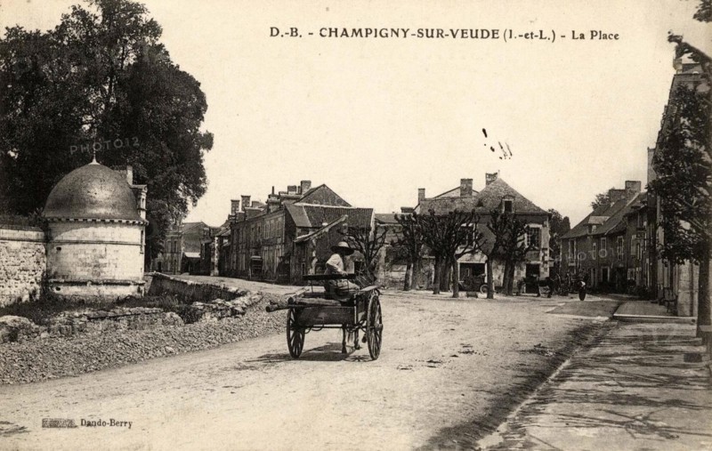 CHAMPIGNY-SUR-VEUDE