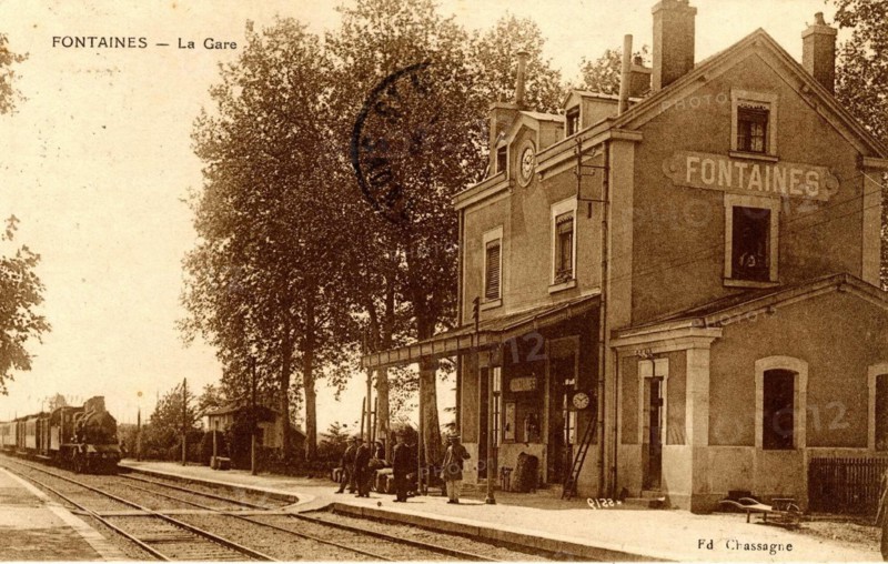 FONTAINES