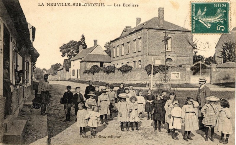 NEUVILLE-SUR-OUDEUIL