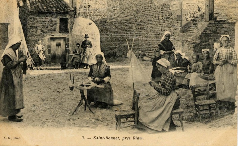 SAINT-BONNET-PRES-RIOM